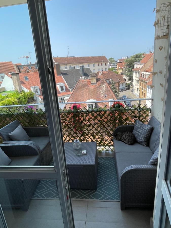 Guest Room "We Are With You In This Flat" Strasbourg Exterior foto