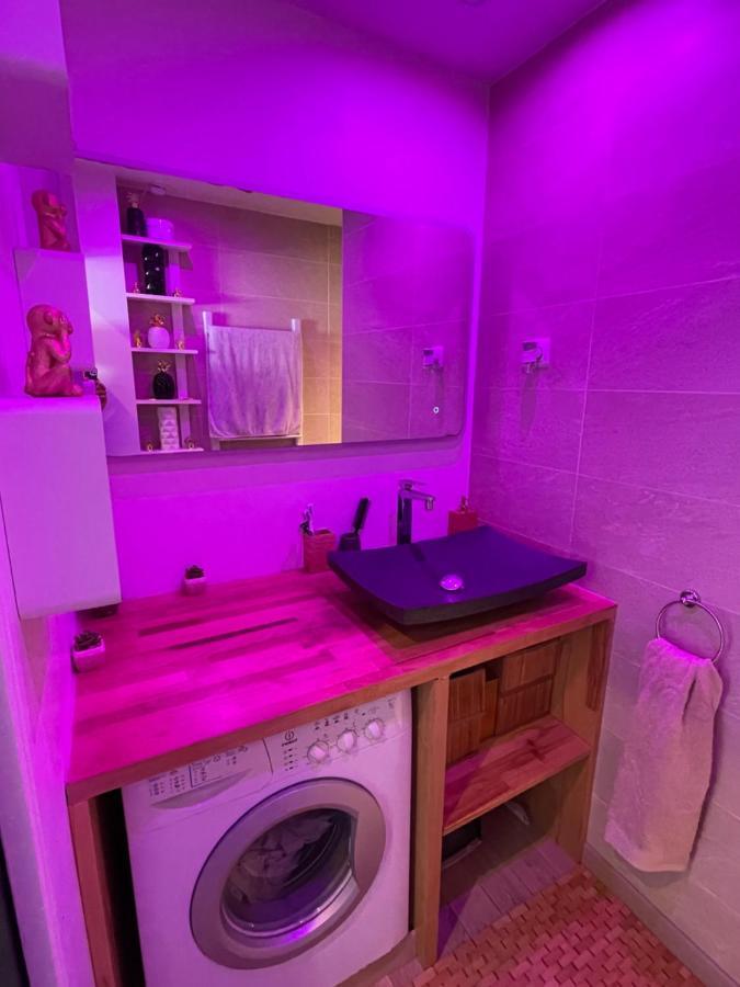 Guest Room "We Are With You In This Flat" Strasbourg Exterior foto
